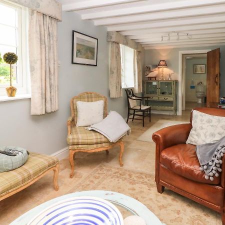The Blue House Villa Malpas  ภายนอก รูปภาพ