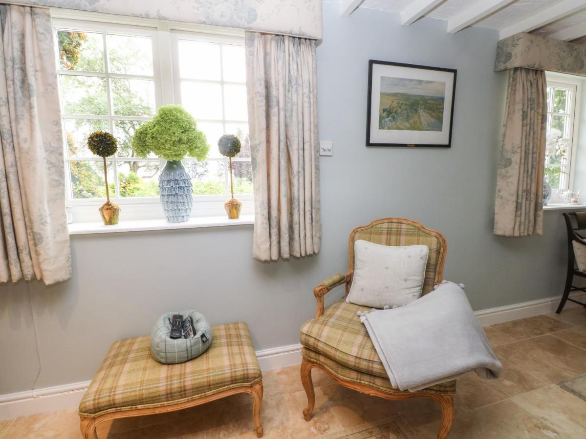 The Blue House Villa Malpas  ภายนอก รูปภาพ