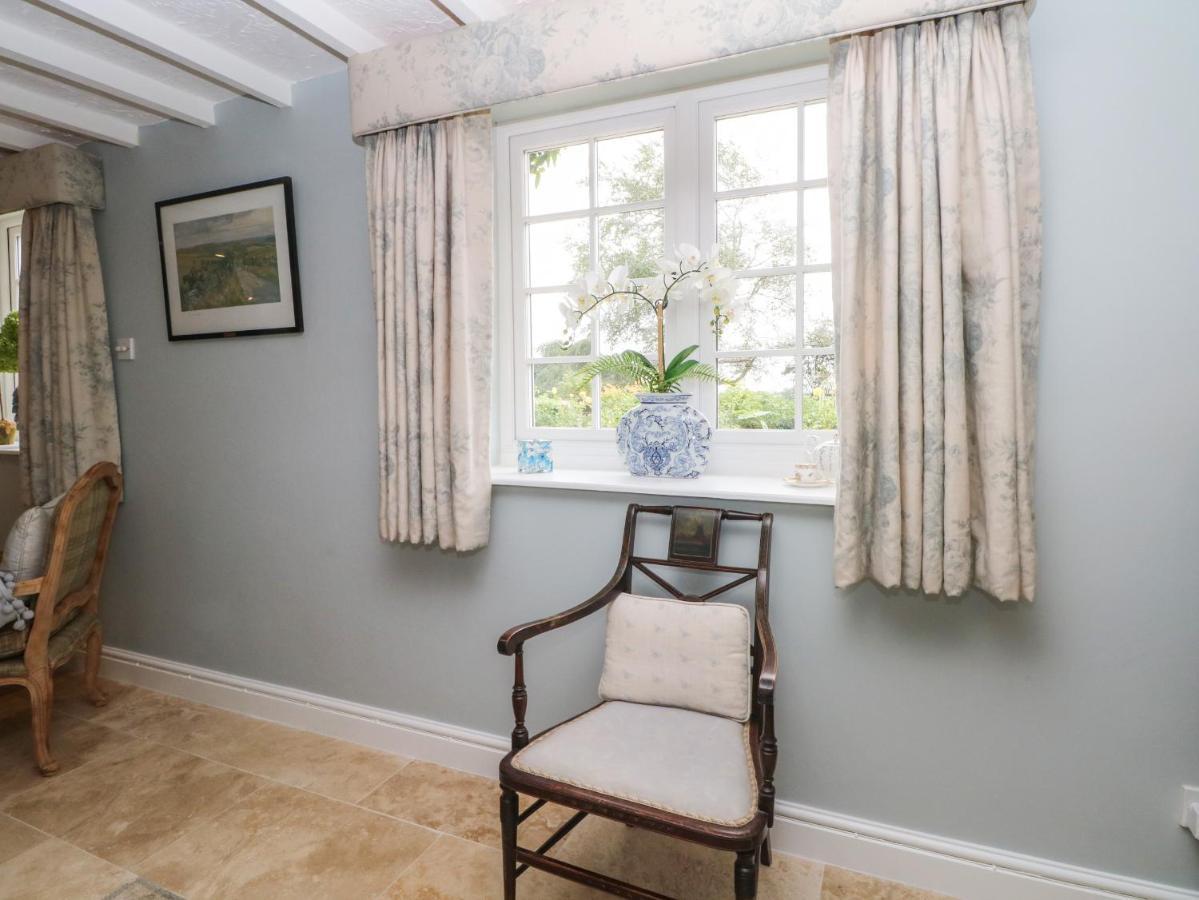 The Blue House Villa Malpas  ภายนอก รูปภาพ